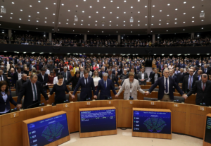 Entre Fronteiras e Esperanças: O Desafio da Política de Imigração